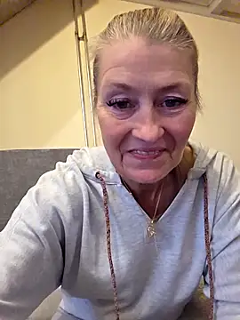 lisalustjouw live sex cam