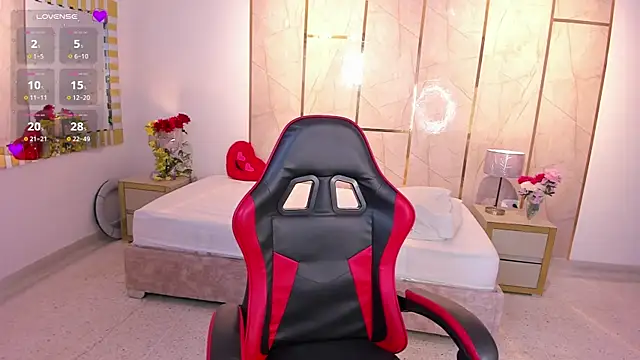 TylerBloom live sex cam