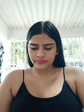 virgin_cunt's cam snapshot