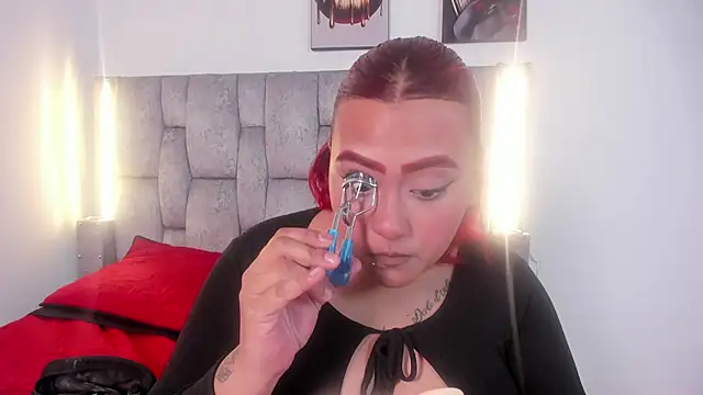 Yara_flamer0's cam snapshot