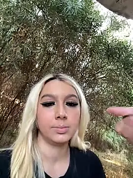 hotamanda01 live sex cam