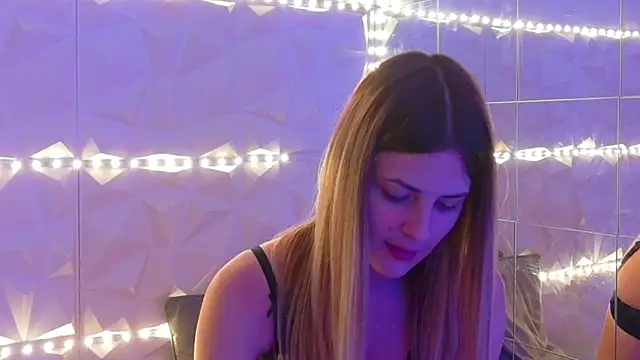 Aishha_ live sex cam