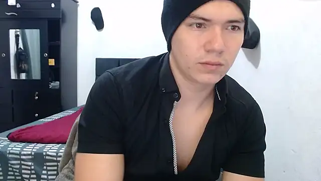 suckmydickbitch97 live sex cam