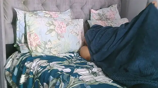 Thicknessddx's cam snapshot