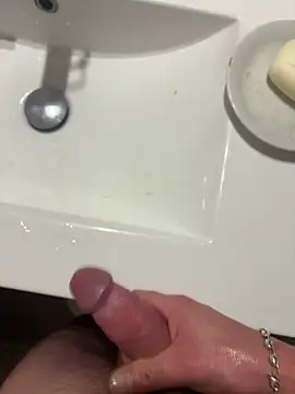 Crevette311's cam snapshot