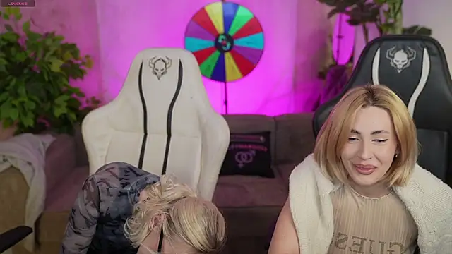 Jessica_start's cam snapshot