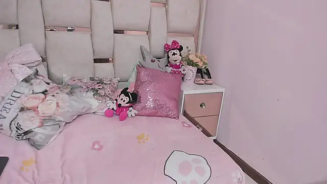 MiaKahali's cam snapshot