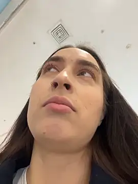 Holly_Play live sex cam