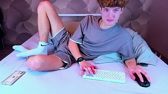 Ian_Flor's cam snapshot