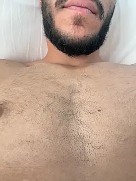 MuscleBoyy777's cam snapshot