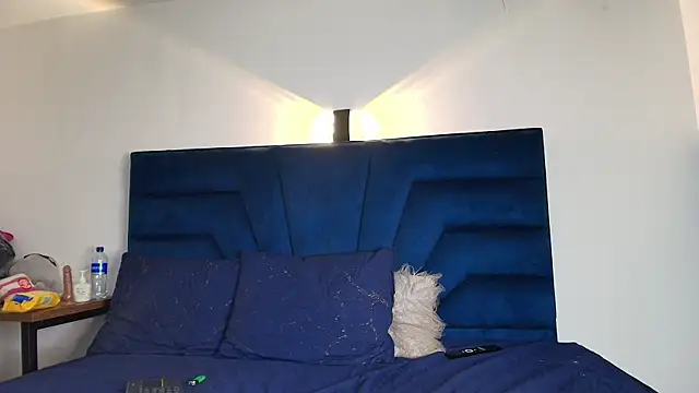 sharon_stone5's cam snapshot