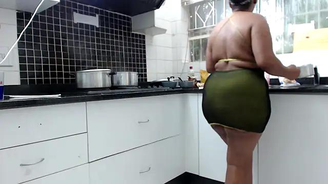 SweetestBooty's cam snapshot