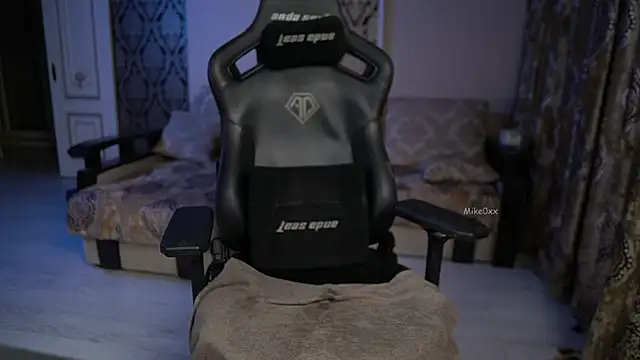 mike0xx live sex cam
