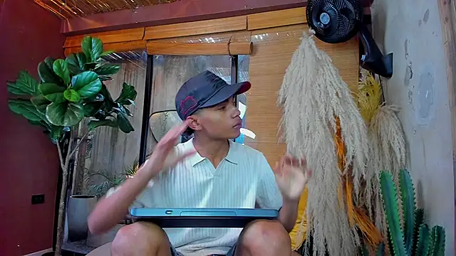 AlanCutee's cam snapshot