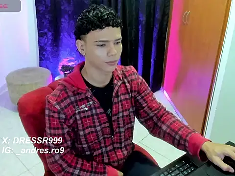 secret_justin7's cam snapshot