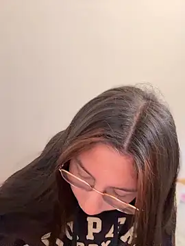 Bonniepark live sex cam