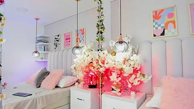 Lizzi_Hotman_'s cam snapshot