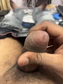 chocolate_boy45's cam snapshot