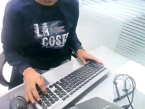 rahulkajuuu0909's cam snapshot