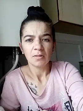 alinaalinutzq's cam snapshot