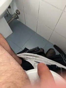 marc8876's cam snapshot