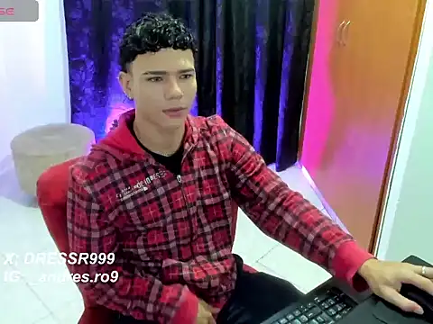 secret_justin7's cam snapshot