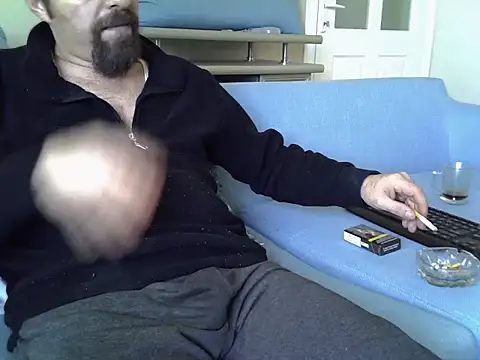 blue-red's cam snapshot