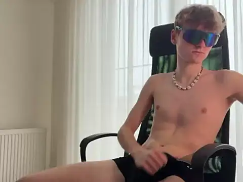 simoneqq live sex cam