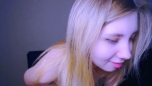 AliceFire_'s cam snapshot