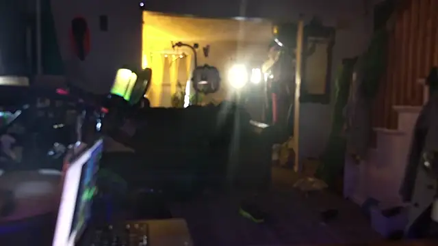 MasterDaddyCool's cam snapshot