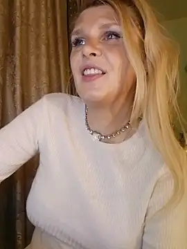 TsPostophere live sex cam