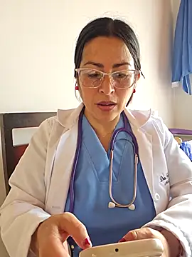 JustSamantha_'s cam snapshot