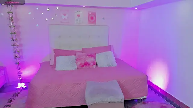 ScarlettDreamss7 live sex cam