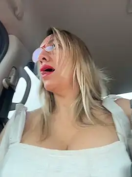 Gatitacarlita live sex cam