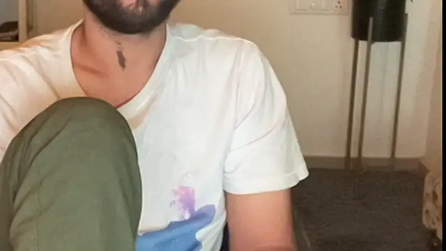 MakeMeAwareAah's cam snapshot