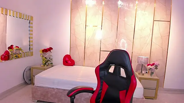 TylerBloom live sex cam