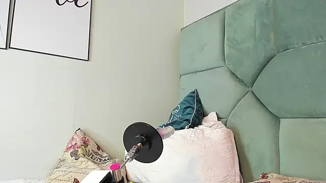 _Fayetta_'s cam snapshot