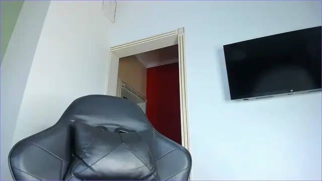 taeni_lara live sex cam