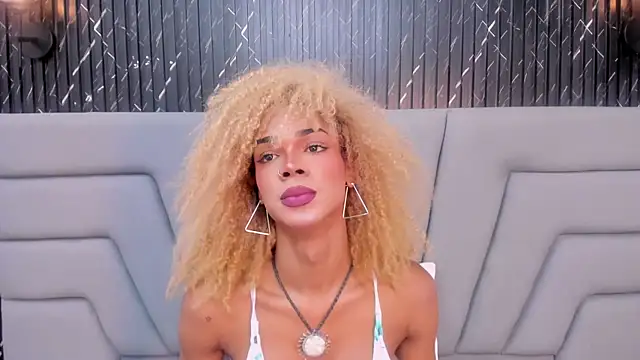 NaomiSteward live sex cam