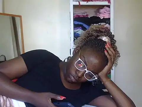 Sexy-suzy live sex cam