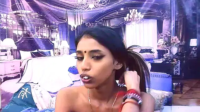 IndianSexySlender live sex cam