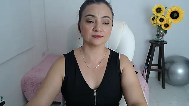 ana_milf live sex cam