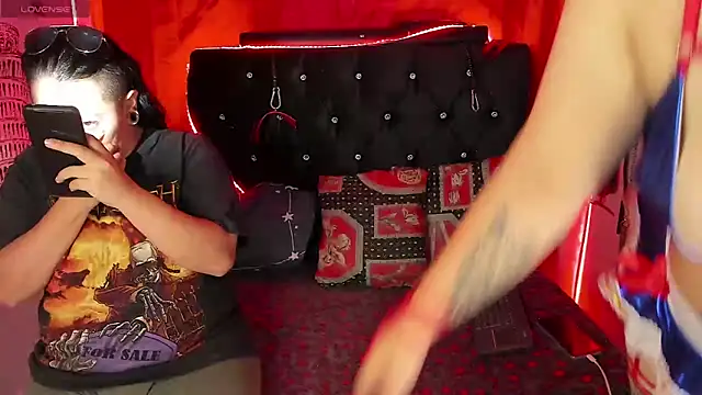 katieeandsharonn live sex cam