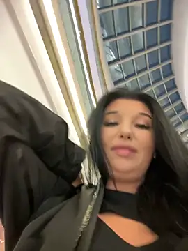 Tisha_Busty live sex cam