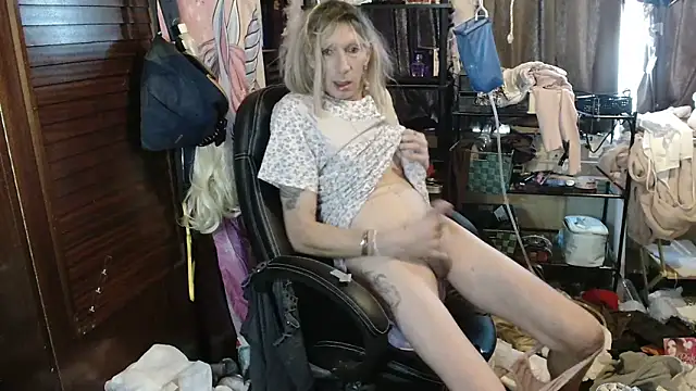 Ombeline1 live sex cam