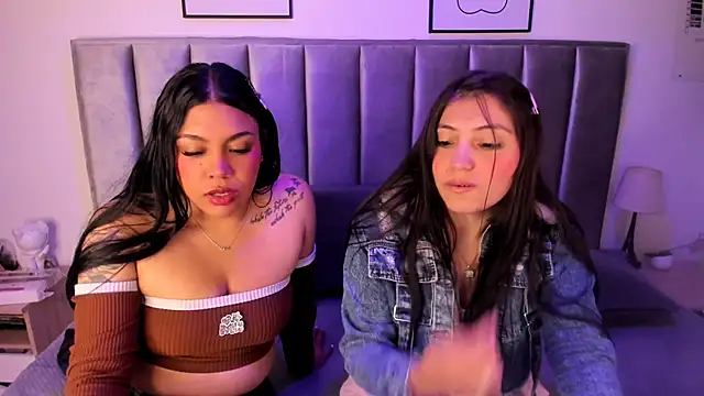 Kyra_Right live sex cam