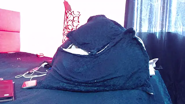 NaytonFreeman live sex cam