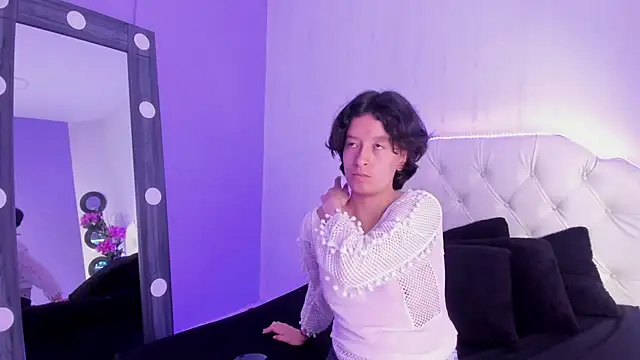 CoralAndOcean_'s cam snapshot