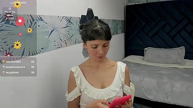 Valery_More__'s cam snapshot