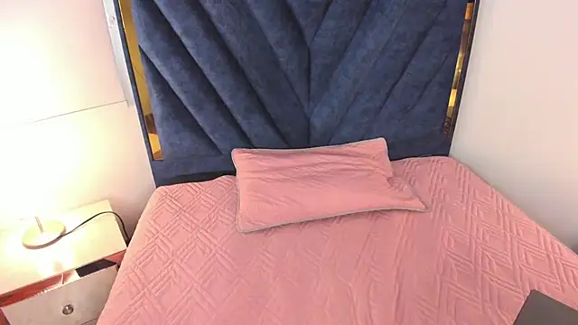 AlexaLaenz's cam snapshot